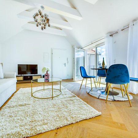 Smile Apartments Burggasse เครมส์ อัน แดร์โดเนา ภายนอก รูปภาพ