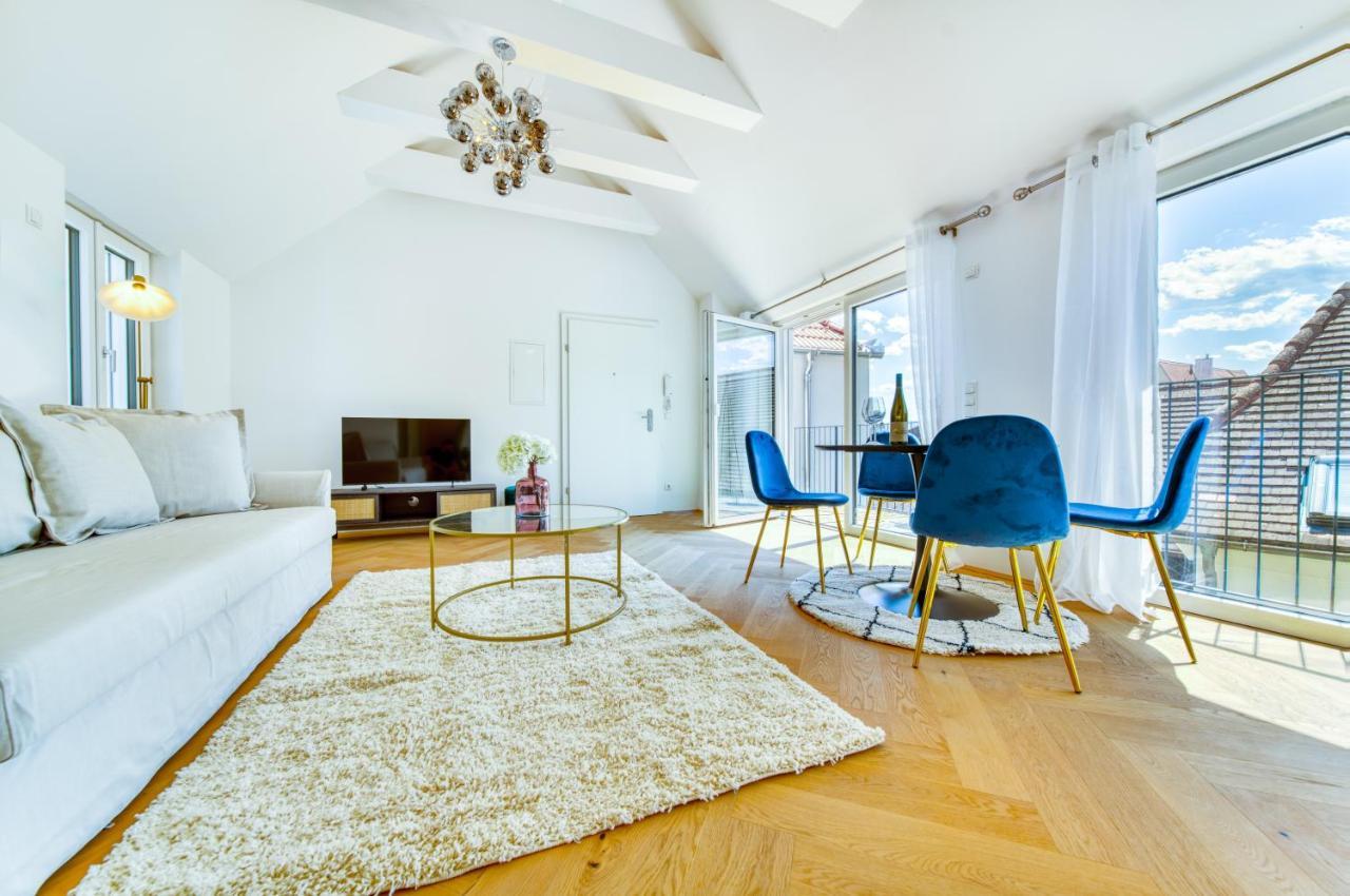 Smile Apartments Burggasse เครมส์ อัน แดร์โดเนา ภายนอก รูปภาพ