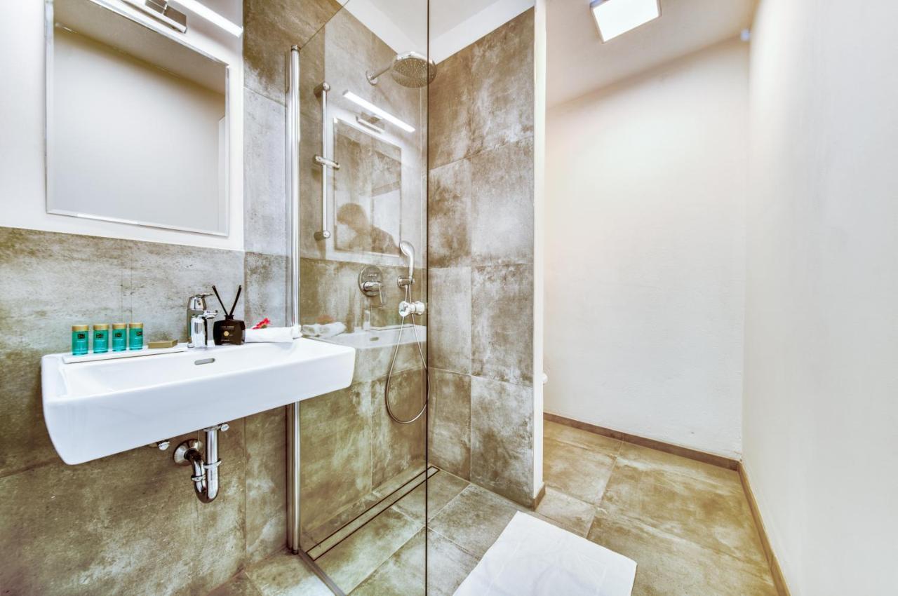 Smile Apartments Burggasse เครมส์ อัน แดร์โดเนา ภายนอก รูปภาพ